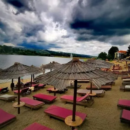 公寓 Anna Srebrno Jezero