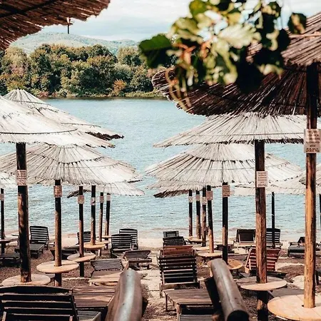 Anna Srebrno Jezero Apartman *