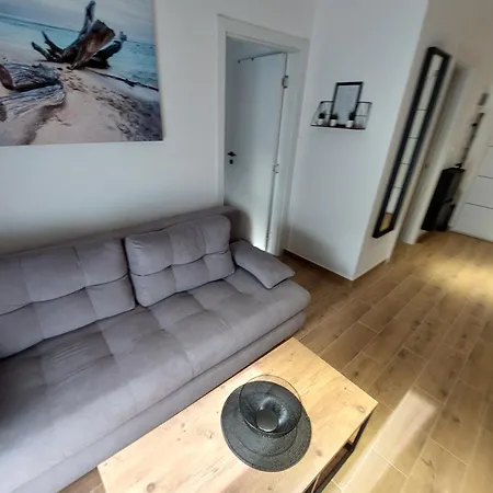 Anna Srebrno Jezero Apartman *